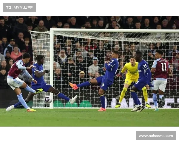 法甲赛场惊现乌龙球,误打误撞成比赛转折点引热议 法甲赛场惊现乌龙球,误打误撞成比赛转折点引热议